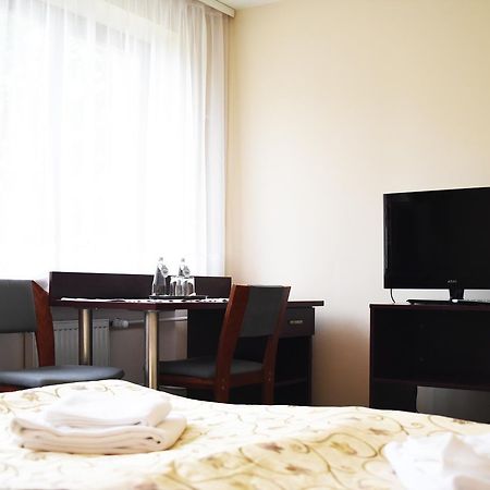 Parkhotel Economic Wielka Wies  Bagian luar foto