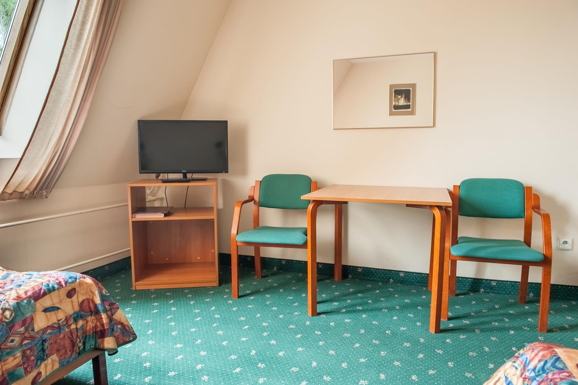 Parkhotel Economic Wielka Wies  Bagian luar foto