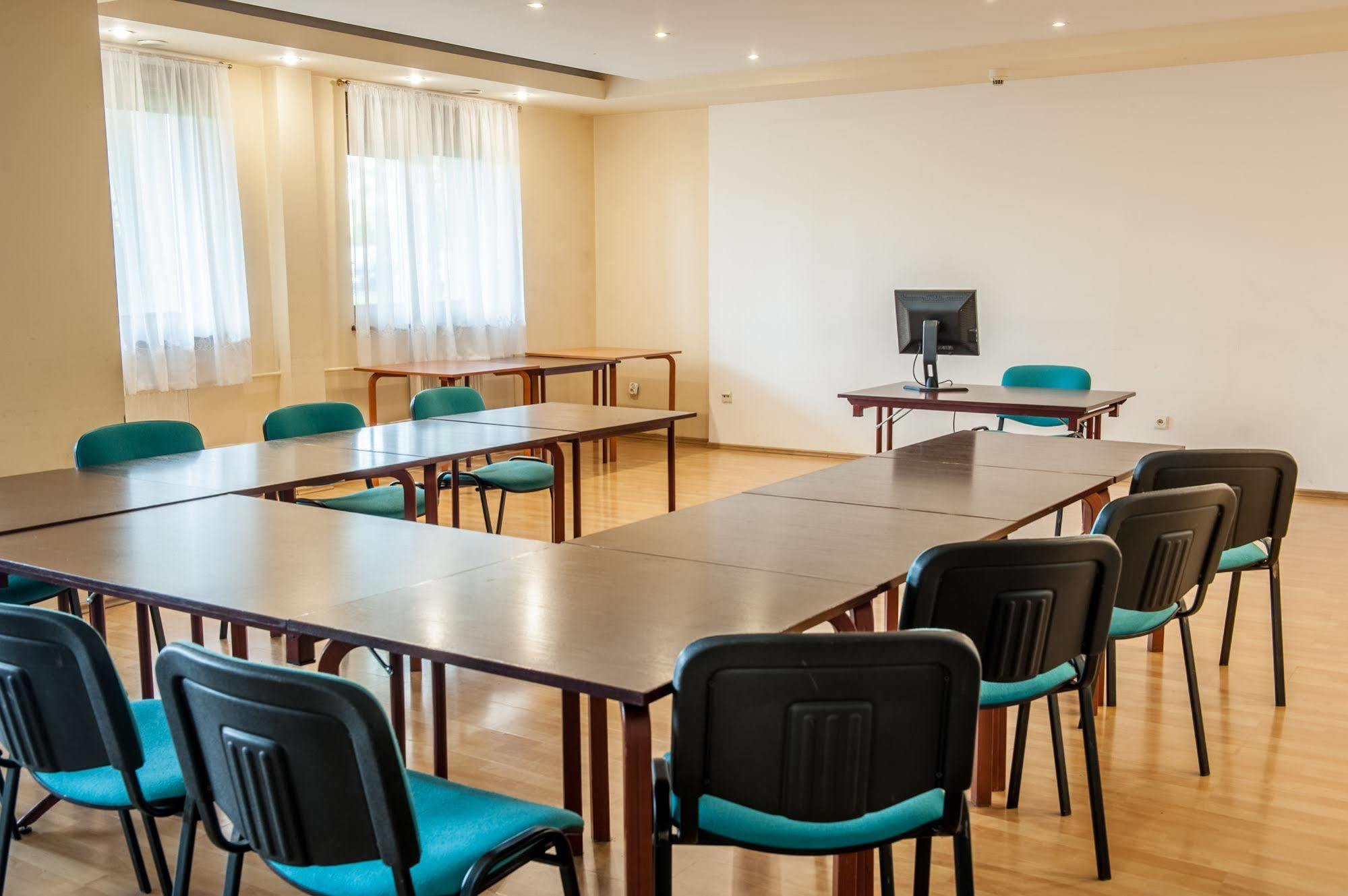 Parkhotel Economic Wielka Wies  Bagian luar foto