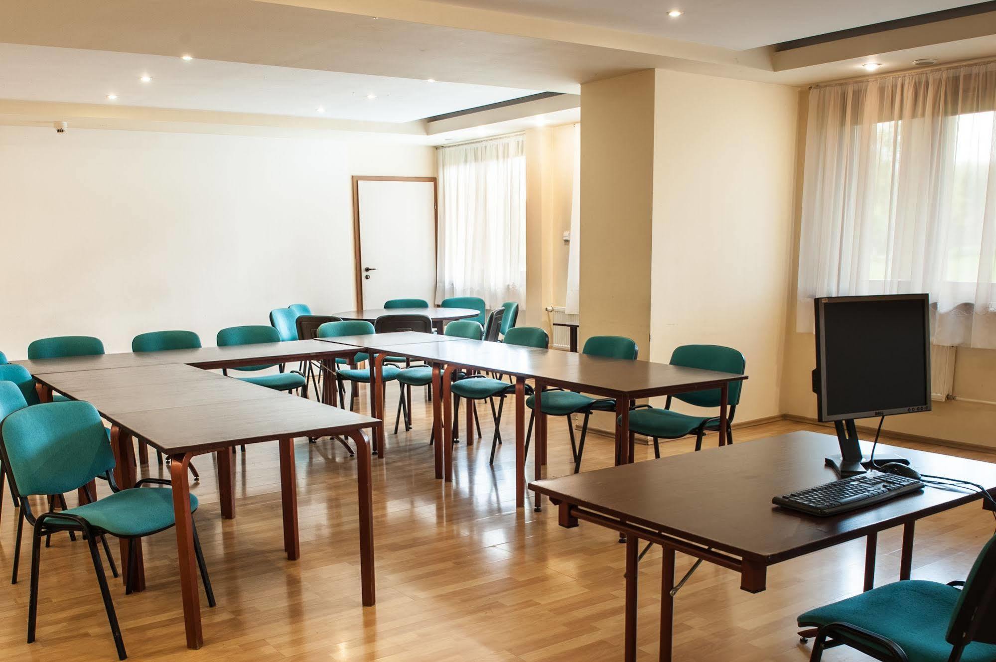 Parkhotel Economic Wielka Wies  Bagian luar foto